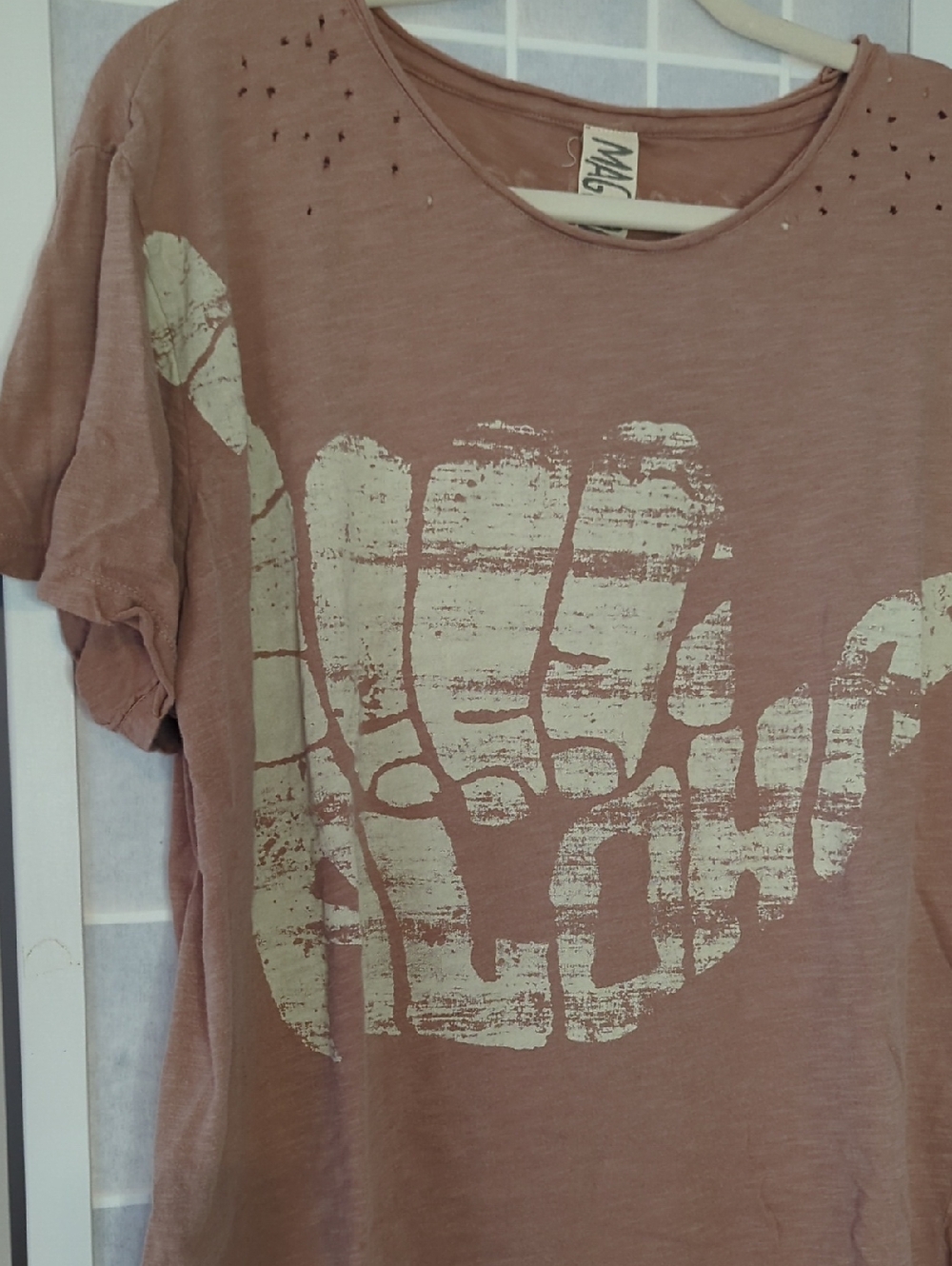 Magnolia Pearl Aloha faded rose knit tee - Picture 5 of 8